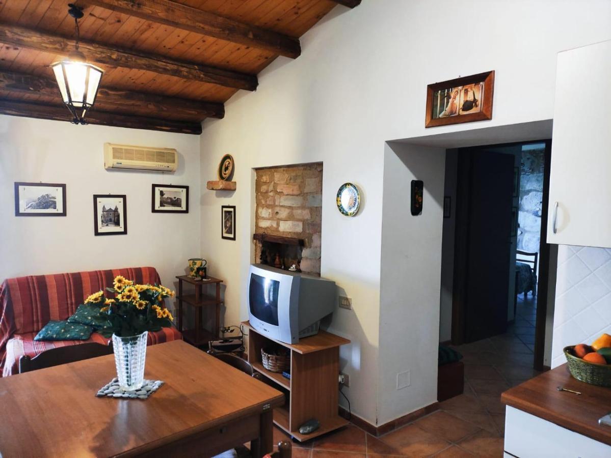 A Casa Di Peppino Villa Greco Tindari Exterior photo