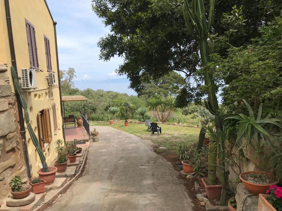 A Casa Di Peppino Villa Greco Tindari Exterior photo